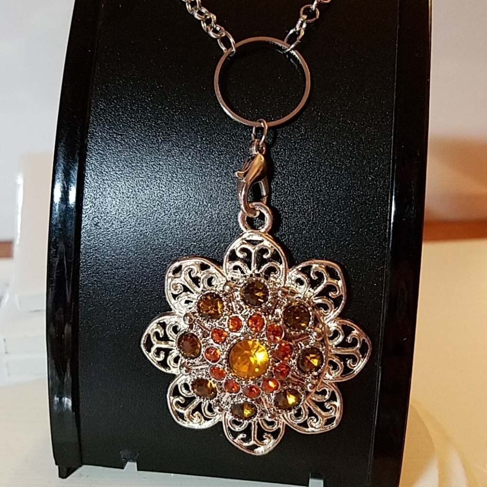 Floral Color Stone Filigree Silver Tone Necklace Flower 24"